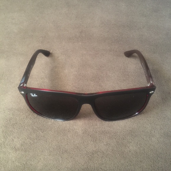 Ray-Ban Sunglasses RB4147 - Picture 3 of 6